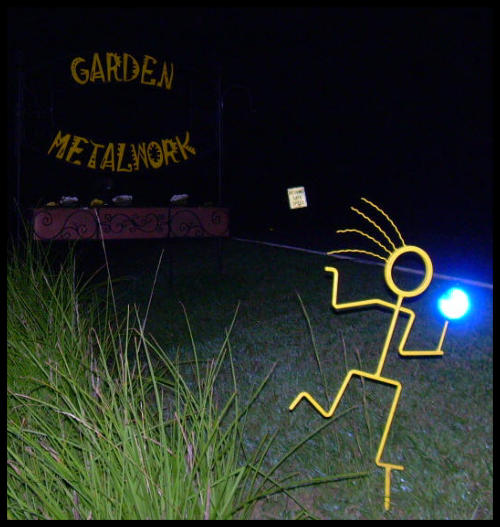 Garden Metal Work | Driveway Reflectors Gallery
